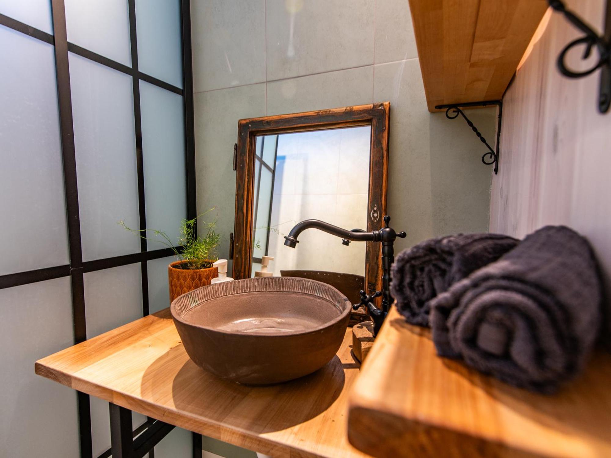 Minifaktura Loft Apartman & Reggelizo Es Etelbar Szokolya Zewnętrze zdjęcie