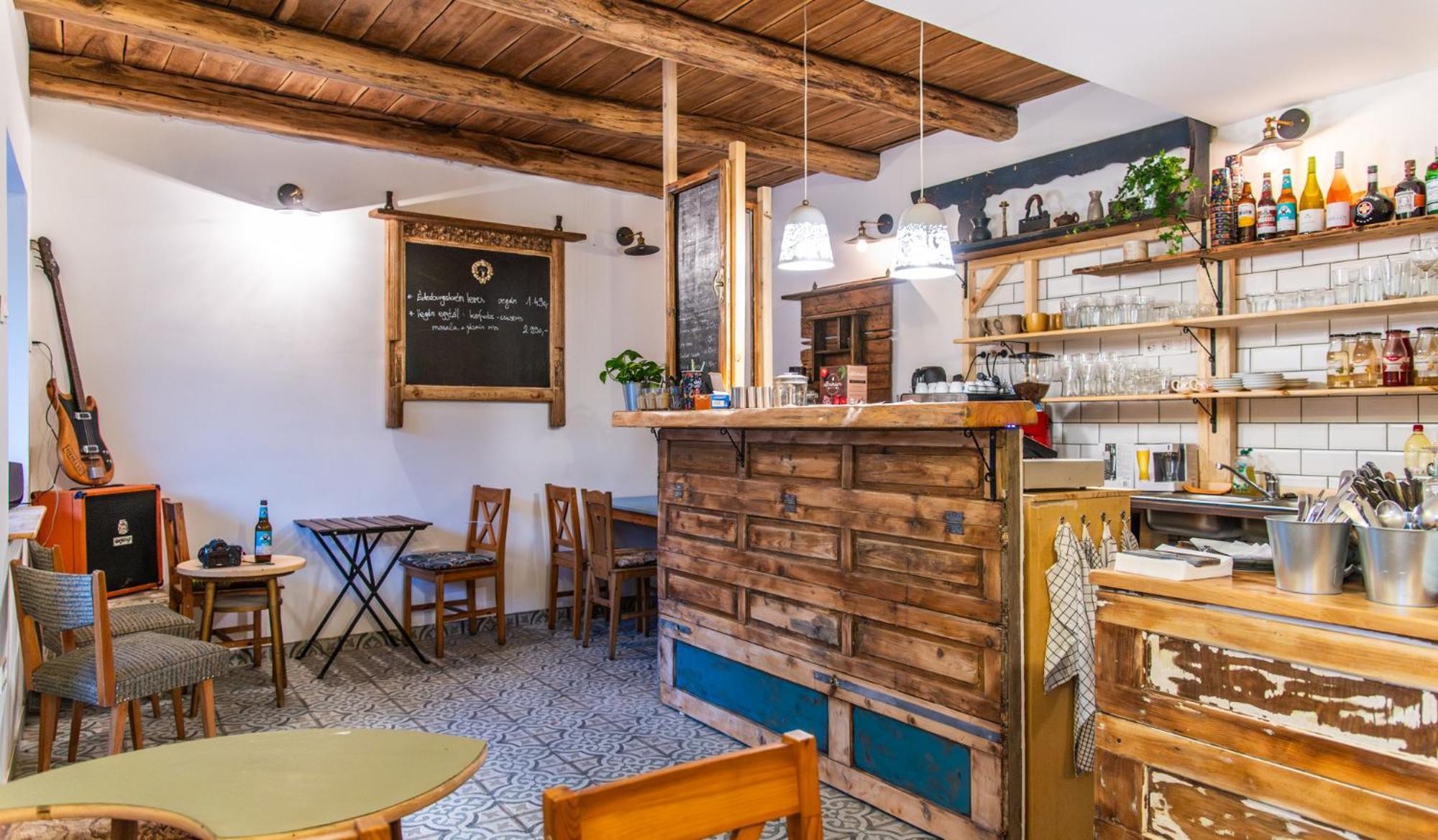 Minifaktura Loft Apartman & Reggelizo Es Etelbar Szokolya Zewnętrze zdjęcie