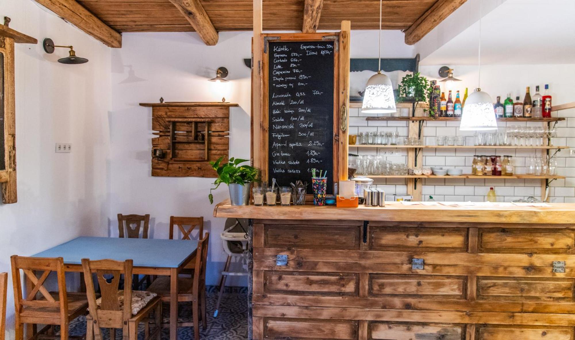 Minifaktura Loft Apartman & Reggelizo Es Etelbar Szokolya Zewnętrze zdjęcie